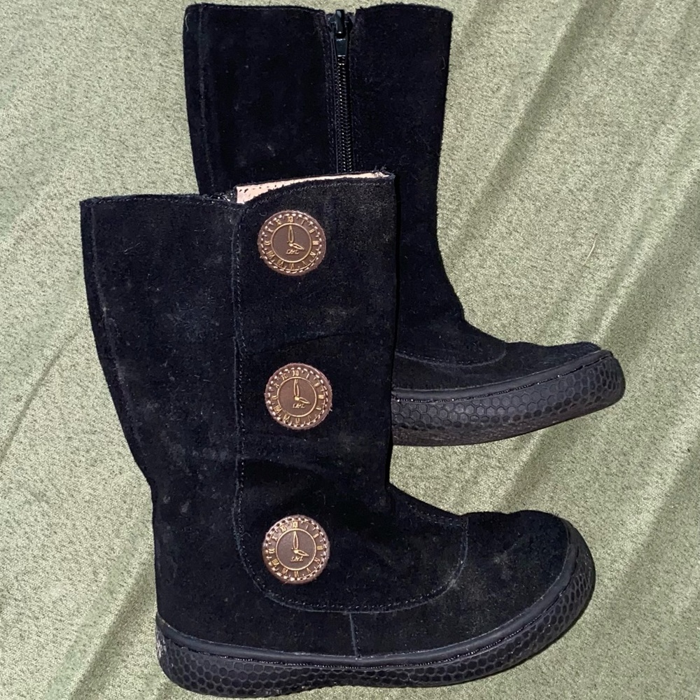 Livie and Luca Tiempo boots 8